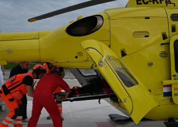 Teška nesreća u Slavoniji: Jedna osoba poginula a druga hitno prevezena helikopterom