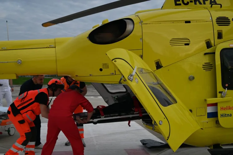 Teška nesreća u Slavoniji: Jedna osoba poginula a druga hitno prevezena helikopterom