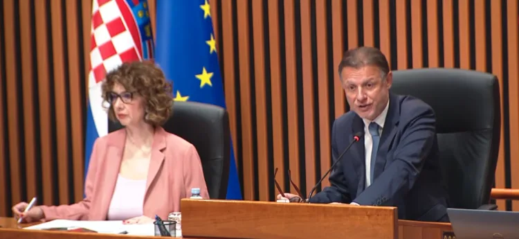 VIDEO Žestoka rasprava u Saboru: Je li Jandroković cuckao ili cupkao? Čije je jeftino zemljište?…