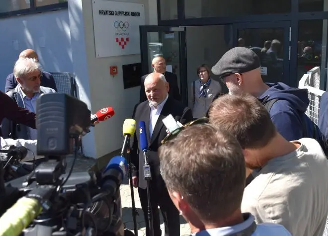 Mateša odgovorio na optužbe: Supruga mi je na rubu živčanog sloma. Nemam što skrivati