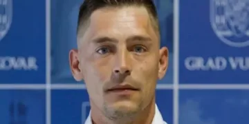 Hrvatski suverenist Nemanja Savanović se napio i autom zabio u ogradu. Stavio mandat u mirovanje…