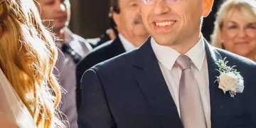 HDZ-ov Sokol je visoko poletio i optužio vrh zbog supruge. Plenković mu ekspresno potkresao krila…..