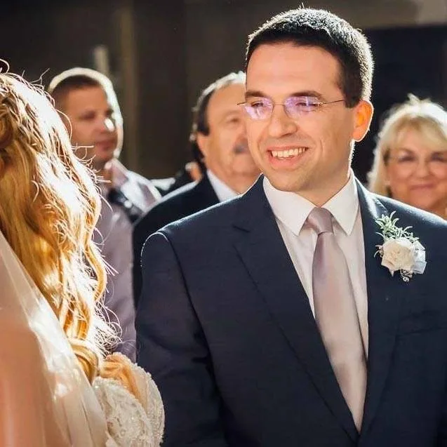 HDZ-ov Sokol je visoko poletio i optužio vrh zbog supruge. Plenković mu ekspresno potkresao krila…..