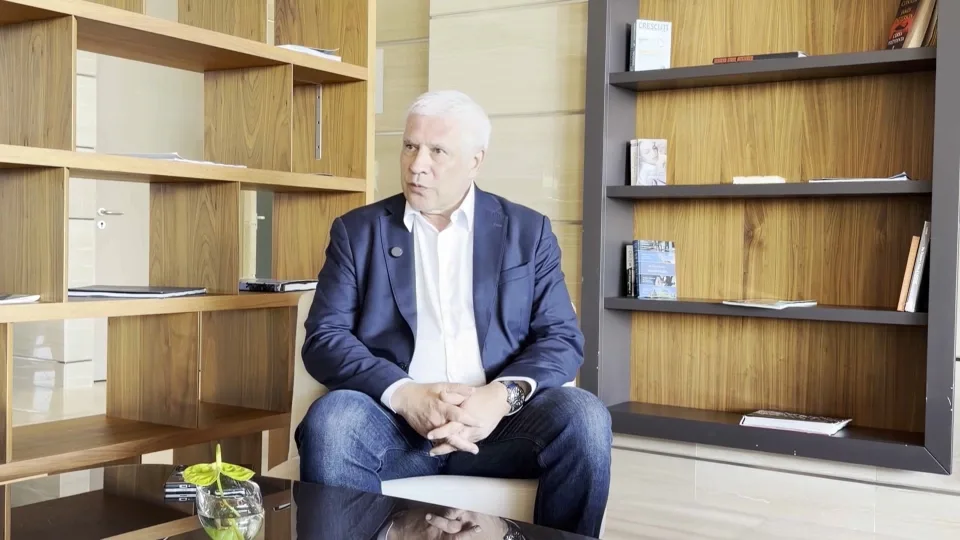 VIDEO Malić: Hrvatska treba donijeti rezoluciju o četništvu. Novinar N1 bez novinarskog i moralnog poticaja da odgovori Tadiću
