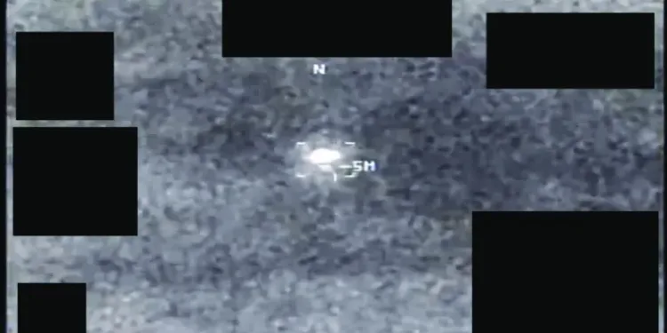 VIDEO Pentagon objavio tajne o NLO-ima: Obavještajac opisao sjajne kugle koje su se raspale; F-16 jednoga je srušio…