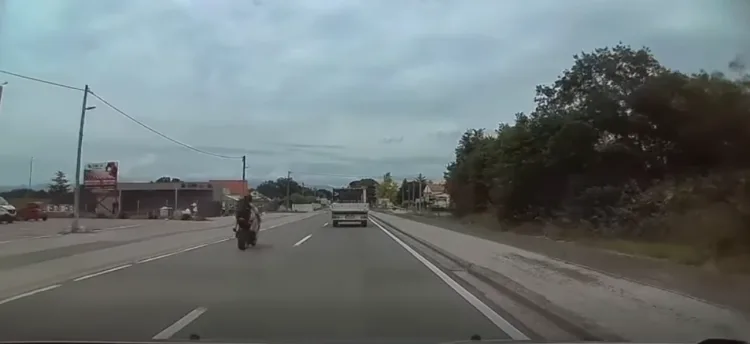 VIDEO Objavljena snimka strašne prometne nesreće u kojoj je poginulo dvoje na motoru kod Zadra