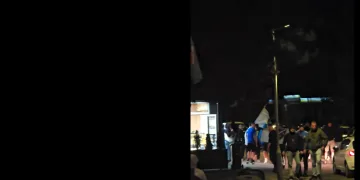 VIDEO Drama u Novom Travniku nakon utakmice BiH i Kanade: Policija spriječila sukob navijača BiH i Hrvatske