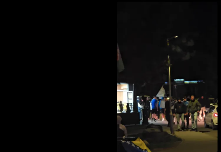 VIDEO Drama u Novom Travniku nakon utakmice BiH i Kanade: Policija spriječila sukob navijača BiH i Hrvatske
