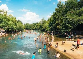 Europa na udaru ekstremnog toplinskog vala: Francuska gasi nuklearni reaktor, raste broj žrtava diljem kontinenta