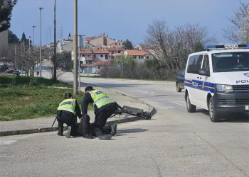Tri teške nesreće u dva dana u Istri: Stranci biciklisti i vozačica romobila opako se polomili