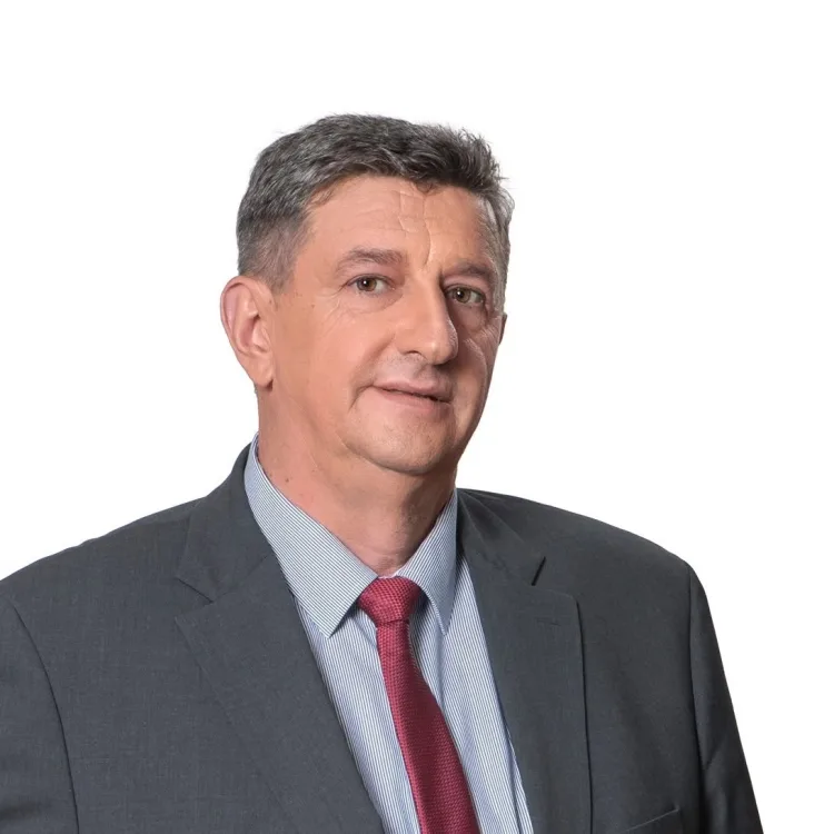 Umirovljeni general Željko Sačić svadljivim političarima: Skinite se s leđa generala Kundida