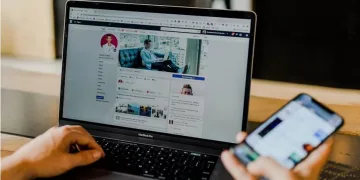 Meta predstavila Facebook Verified: Pogledajte kako izgleda nova oznaka koja potvrđuje da se iza profila nalazi stvarna osoba