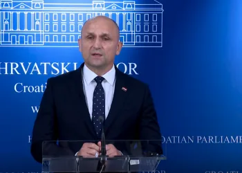 Anušić objasnio što će se događati ako Kundid ne pošalje vojnike u Pariz: Prvo je odobrio a onda…