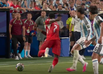 VIDEO Argentina poslala Švicarsku kući. Uz pomoć crvenog kartona… Švicarci ogorčeni
