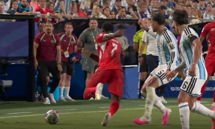 VIDEO Argentina poslala Švicarsku kući. Uz pomoć crvenog kartona… Švicarci ogorčeni