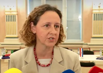 VIDEO Obuljen-Koržinek inzistira da se ispričaju oni koji su pisali i pričali o kriminalu ministarstva u aferi Geodezija