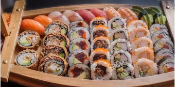 Recepti: Ljetni sushi od svježe jadranske ribe i kako sigurno pripremiti sushi na godišnjem odmoru