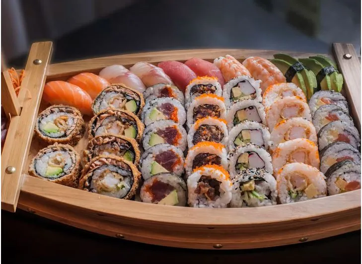 Recepti: Ljetni sushi od svježe jadranske ribe i kako sigurno pripremiti sushi na godišnjem odmoru
