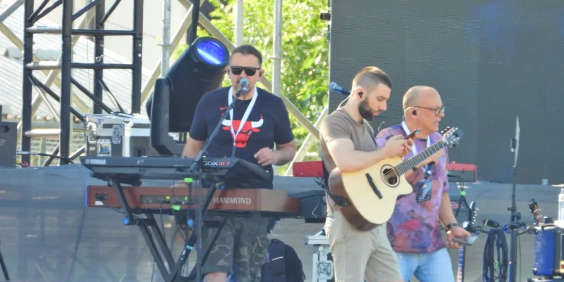 FOTO Pogledajte kakva je atmosfera u Zaprešiću: Sve je spremno za Thompsonov spektakl