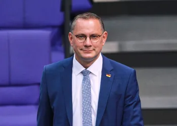Tino Chrupalla (AfD) o napadu u Berlinu: Nećemo dopustiti vjerskim ekstremistima da nasiljem i netolerancijom podijele našu zemlju!