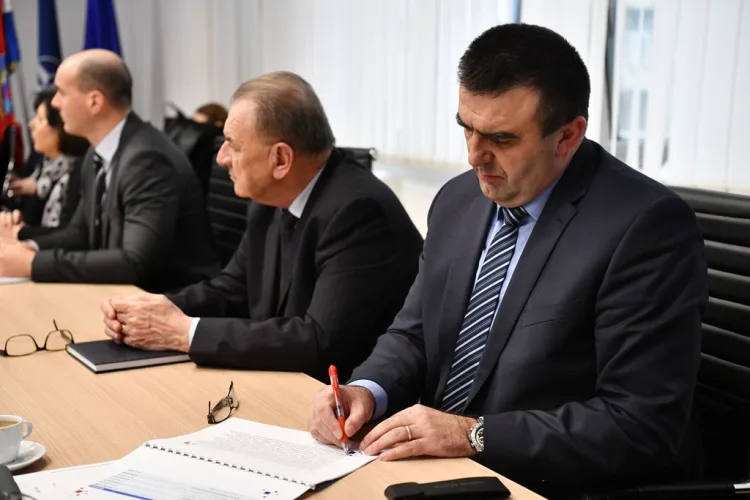 Uhićenja u novoj akciji USKOK-a: Pod istragom bivši šef nabave MORH-a zbog čizama