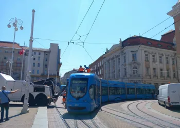 Kolaps tramvajskog prometa u središtu Zagreba: Oštećen pantograf. Više linija vozi obilazno