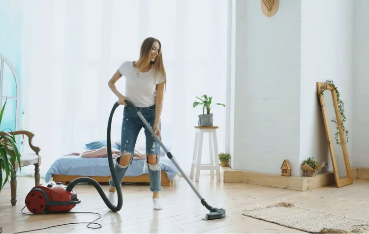 Kako se riješiti prašine u domu? Ovi trikovi mogu znatno smanjiti njezino nakupljanje