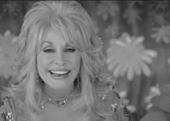 VIDEO Otišla je žena čiji je osmijeh znao zaustaviti svijet: Preminula je Dolly Parton