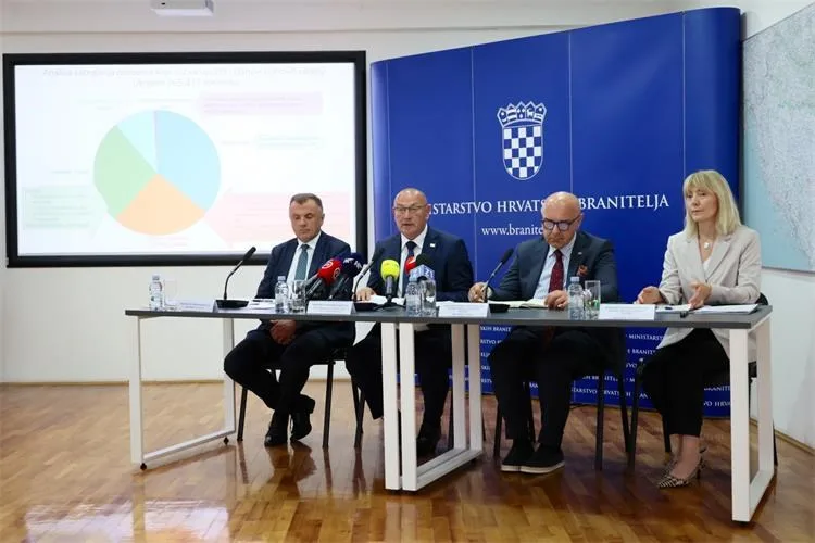 Predstavljeni prijedlozi izmjena zakona: Veće mirovine za više od 200 tisuća branitelja i članova njihovih obitelji