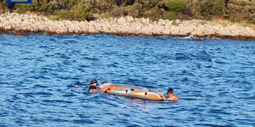 Dvije akcije na moru kod Paga: Spašene tri osobe. Kod Novalje pronađeno tijelo nestalog Talijana