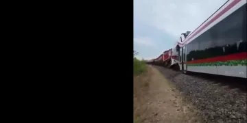 VIDEO Sudar putničkog i teretnog vlaka: Dvadeset osoba je ozlijeđeno. Šest teško….