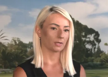 VIDEO Srbijanci digli kuku i motiku na Hrvatsku: Robijala sam zbog sinove kape i tri prsta. Ali opet ću ići…