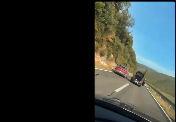 VIDEO Širi se snimka opasnog sukoba kod Labina: Krenuo prema drugom vozaču. Ovaj ga odbacio automobilom