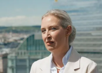 VIDEO Što je šefica AfD-a rekla o izlasku Njemačke iz Schengena i eura. O autoindustriji i vraćanju emigranata…