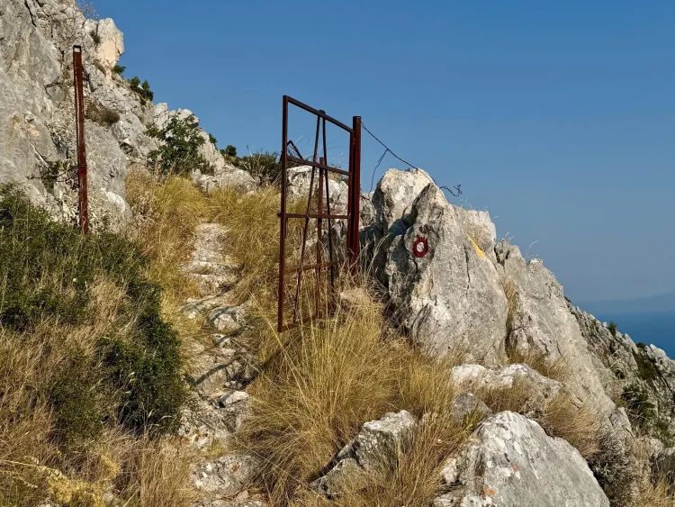 Tragedija na Biokovu: Planinar preminuo na Sutvidu. HGSS u manje od 24 sata drugi put spašavao na istoj lokaciji