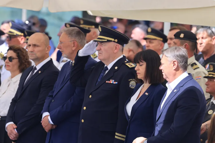 Obljetnica stradanja od srbijanske agresije u Dalju: Hrvatska odala počast poginulim braniteljima