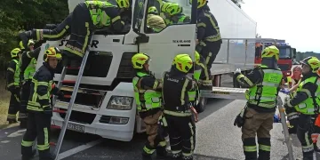 Drama kraj Zagreba i izvlačenje ozlijeđenih: Teška nesreća na A1 prekinula promet. Sad se vozi u dugoj koloni