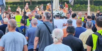 Prva subota u Zagrebu: Molitelji i prosvjednici ponovno na Trgu bana Jelačića