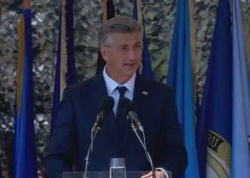 Plenković iz Knina najavio veće braniteljske mirovine: Hrvatska više nikada neće biti nespremna