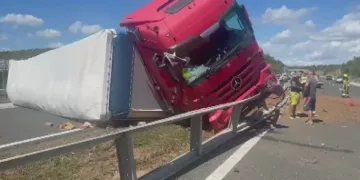 Teška prometna nesreća na A1: Kolona prema Zagrebu 33 km duga. Prema jugu 16 km…