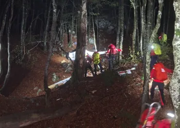 FOTO Tragedija na Velebitu: U Paklenici pronađen srušeni ultralaki zrakoplov. Poginule dvije osobe