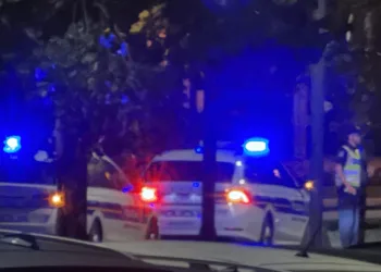 Nije mu se dopala policijska blokada: Vrijeđao policajce i jednog udario nogom….