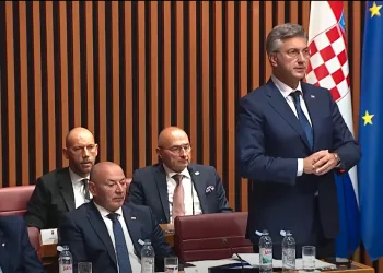 VIDEO Plenković u žaru borbe Ivani Kekin: Mucice… Igrat ćemo se malo čvršće do izbora…