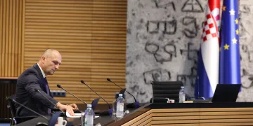 Anušić o povijesnoj modernizaciji HV-a: Kupujemo rakete dometa do 300 i više kilometara