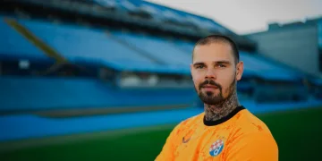 Dominik Kotarski novi je vratar Dinama: Napokon sam doma. Dinamo se ne odbija