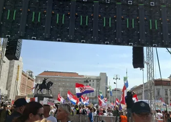 VIDEO Prosvjed Hodaj za Liku: Ovo je za našu djecu i unuke. Lagali su pred nama…