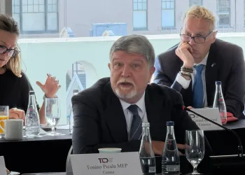 Picula: Srbija ne može tvrditi da želi u EU a tolerirati glorifikaciju ratnih zločinaca