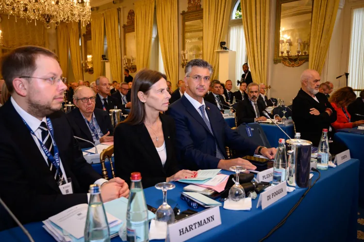 Plenković se javio iz Italije za vrijeme prosvjeda u Zagrebu: Hrvati ga uništili u komentarima…