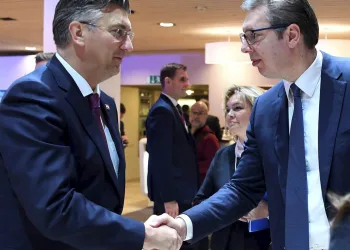 Tip blizak Vučiću preuzeo medije u Hrvatskoj i Srbiji: Plenković je budući predsjednik Europske komisije. Vi ništa ne razumijete
