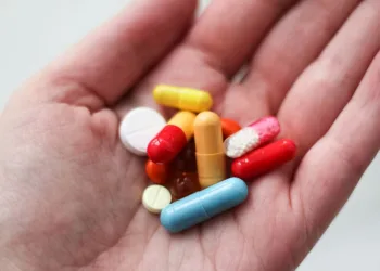 Znanstvenici razvili bateriju koju možemo progutati: Napaja medicinske uređaje, a zatim se razgrađuje u tijelu